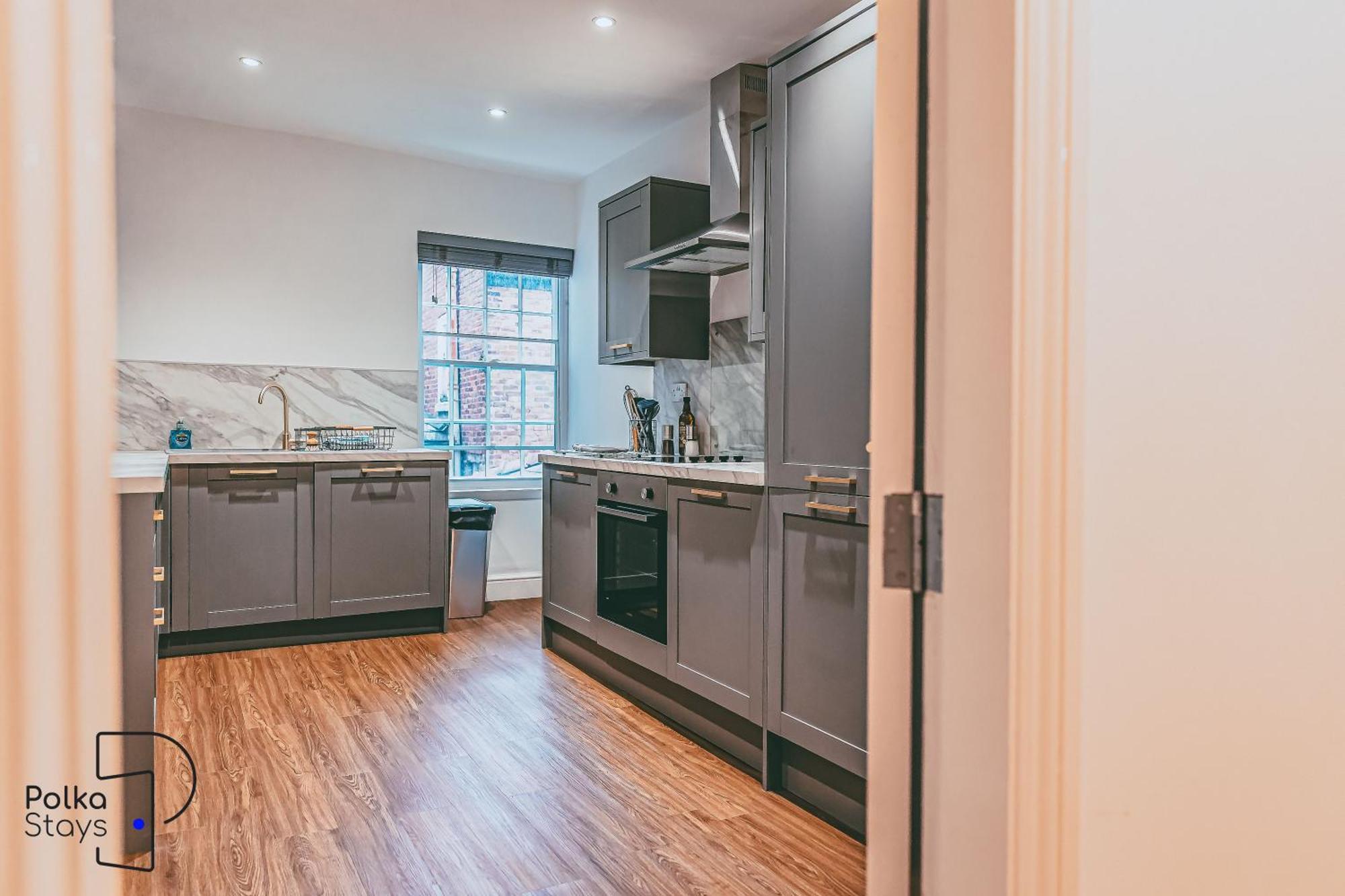 Rows At Bridge Street, Centre - Luxury By Polkastays Apartment *