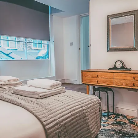 Chester Rows At Bridge Street, City Centre - Luxury Apartments By Polkastays Exterior photo