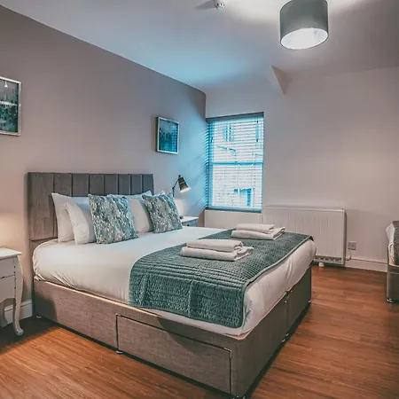Chester Rows At Bridge Street, City Centre - Luxury Apartments By Polkastays Exterior photo