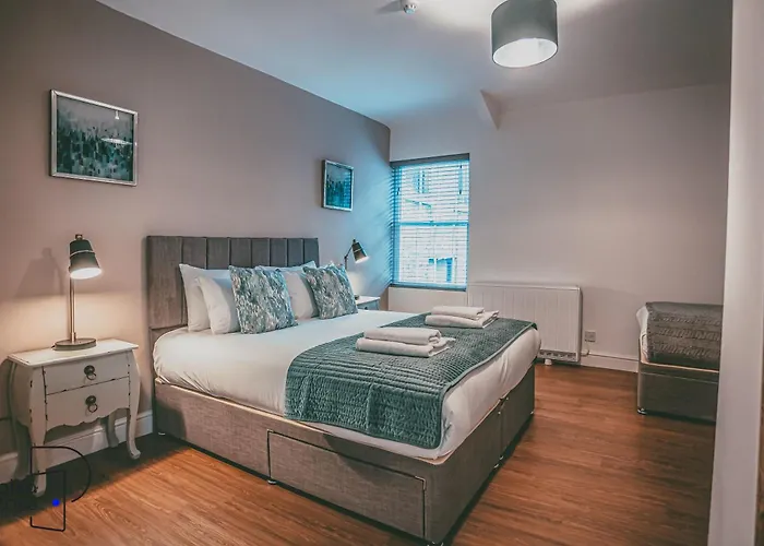 Chester Rows At Bridge Street, City Centre - Luxury Apartments By Polkastays