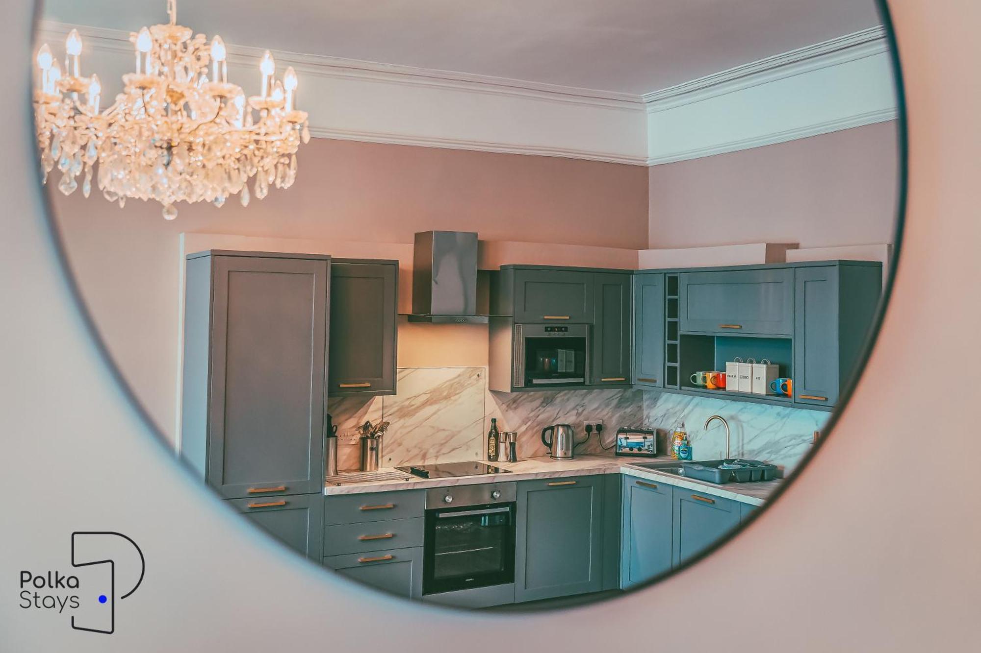 Apartment Rows At Bridge Street, Centre - Luxury By Polkastays *