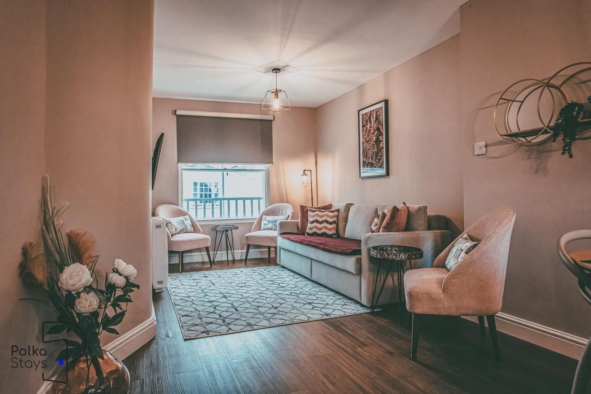 Rows At Bridge Street, Centre - Luxury By Polkastays *
