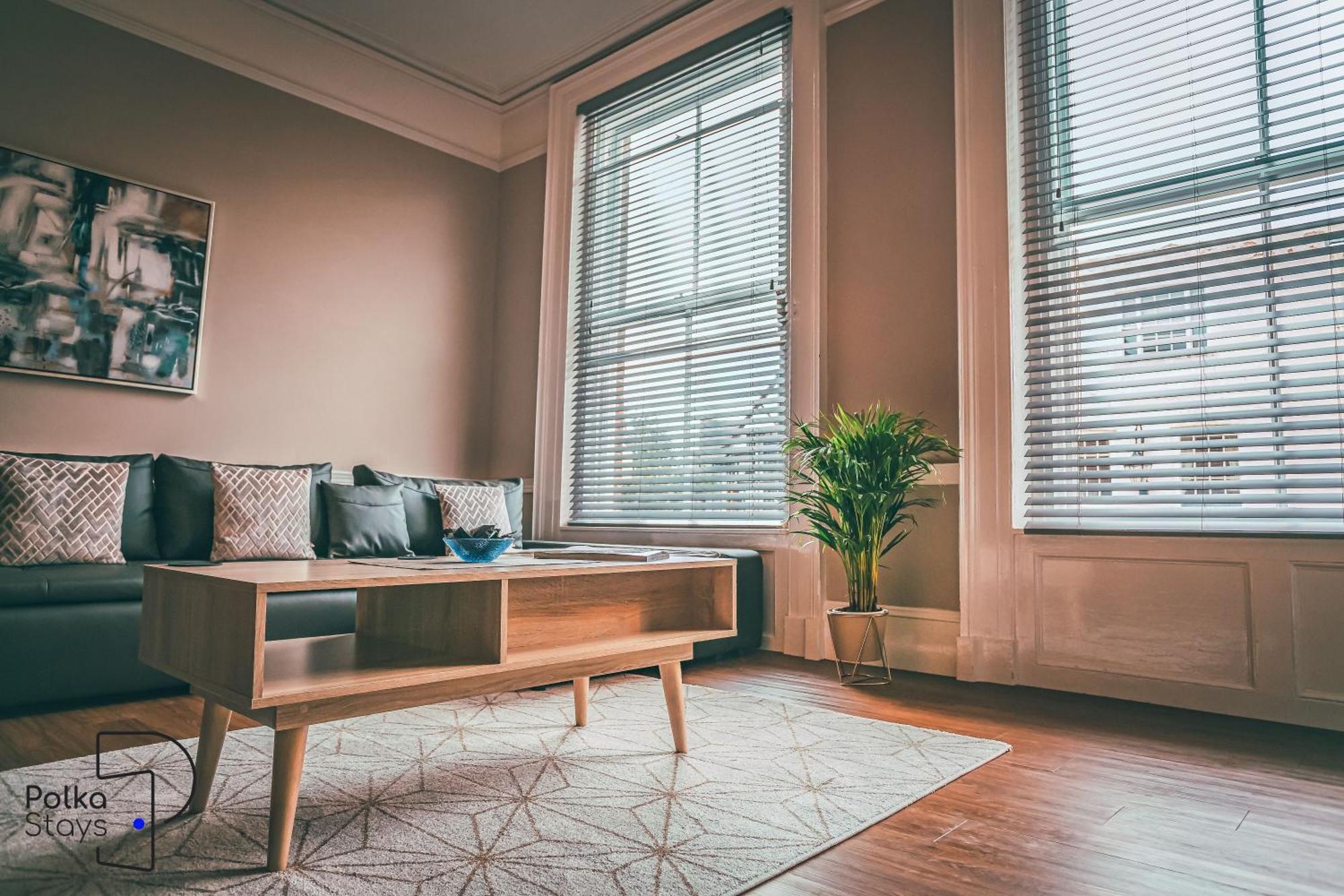 Apartment Rows At Bridge Street, Centre - Luxury By Polkastays *