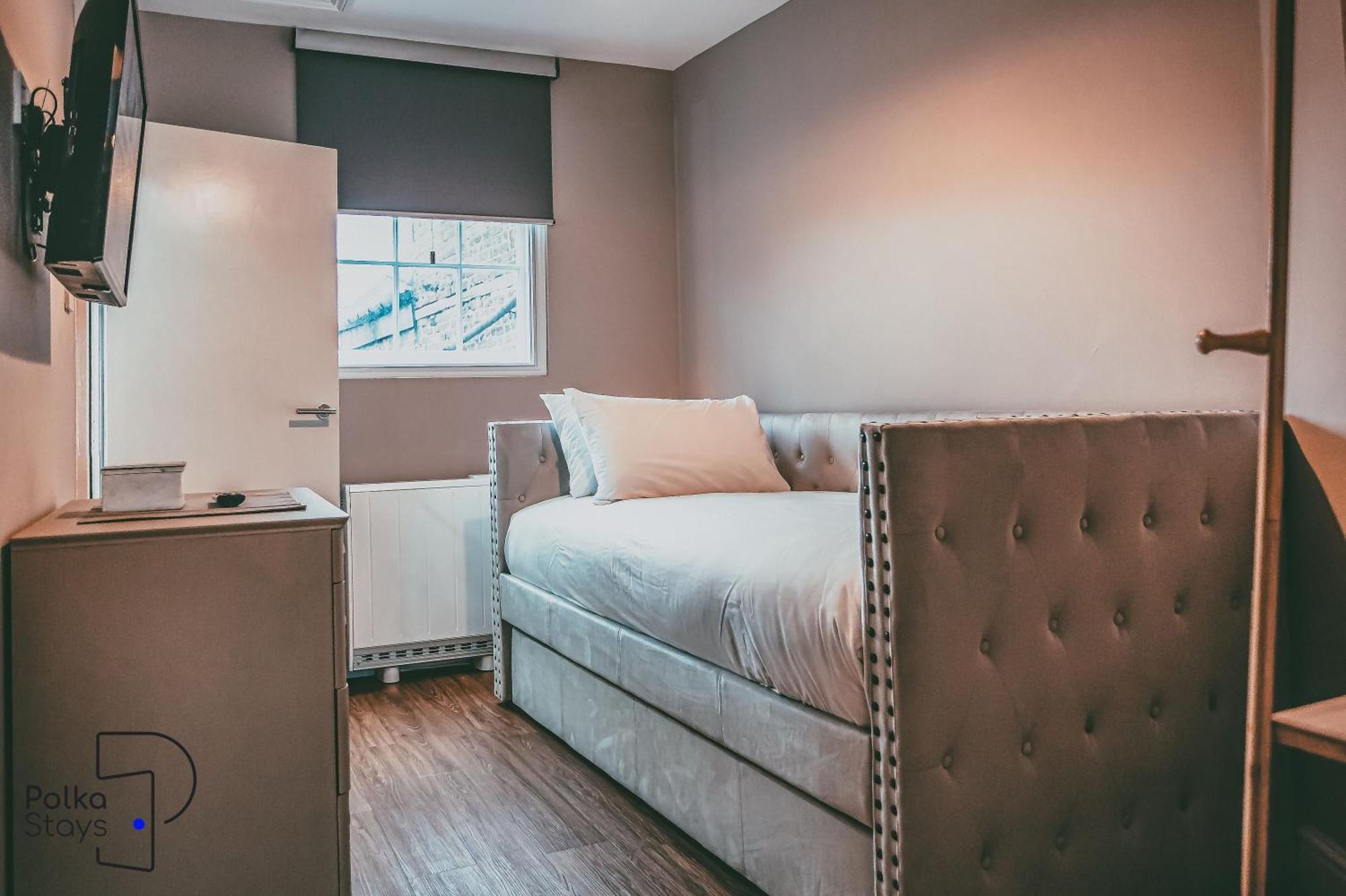 Rows At Bridge Street, Centre - Luxury By Polkastays Apartment Chester